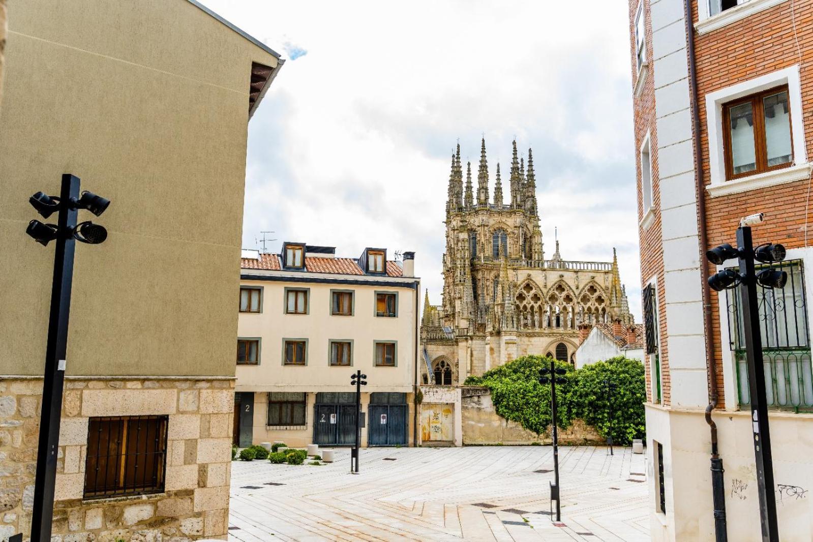 Alojamiento En El Centro De Burgos Ngoại thất bức ảnh